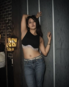 Vadodara Call Girl Services